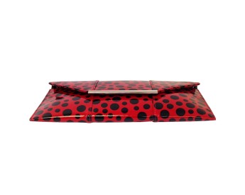 Red and black polka dots envelope clutch